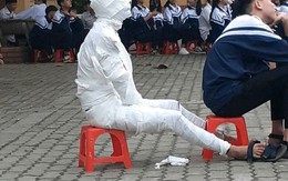 Ảnh vui 29/10: Shibu khè 'bạn diễn' trước thềm Halloween