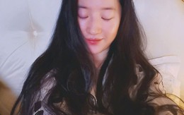 Lưu Diệc Phi mặc đồ ngủ khoe mặt mộc, netizen góp ý cách ‘tự sướng’