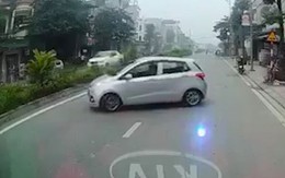 Pha quay đầu ôtô cồng kềnh khó hiểu 'nhất quả đất'