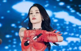 Chi Pu hát ở Mỹ 'được' netizen Việt bóc phốt rất có tâm