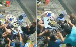 3 chàng trai hú hồn với người đàn ông lao xe đạp vào bàn nhậu