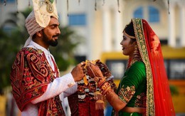 Hai chị em ruột 'cầm nhầm' chú rể vì sự cố hi hữu không tưởng