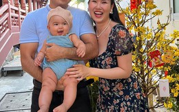 Con gái Võ Hạ Trâm nhăn nhó giành ba với mẹ