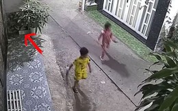 Bé gái dùng thuật ẩn thân khi chơi trốn tìm