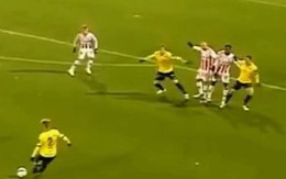 Pha dàn xếp đá phạt IQ 2000 lừa đối thủ mất phương hướng (P5)