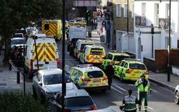 Nổ trong ga tàu điện ngầm London