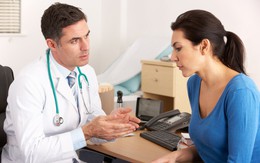 Chồng nổi giận vì vợ nhờ… bác sĩ