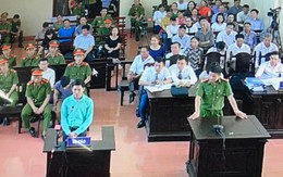 Bác sĩ Lương đối chất với điều tra viên về 'lời khai mớm cung'