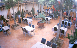 Bắt 2 nghi can dùng côn đánh chết nam nhân viên quán ăn