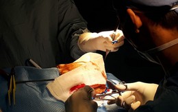 'Cuộc chiến' sau 0 giờ của các bác sĩ