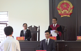 Video: Tông gãy barie BOT An Sương, tài xế nhận 18 tháng tù