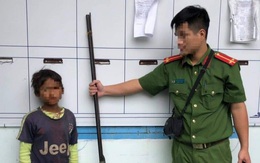 Bé trai 10 tuổi dùng súng tự chế bắn bị thương 3 người trong nhà chị ruột