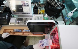 ECB khẳng định việc sử dụng tiền giấy vẫn an toàn trong dịch COVID-19