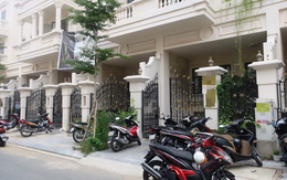 Đội nón, bịt mặt trộm đồng hồ Rolex, hột xoàn, tiền, vàng và... 12 hộp yến sào