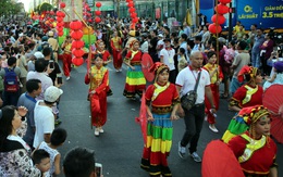 Nghề làm nước mắm Nam Ô, lễ Nguyên tiêu người Hoa Chợ Lớn đón bằng di sản