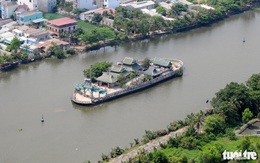 Mùa Vu lan viếng Miếu Nổi Phù Châu 200 tuổi nằm giữa sông Bến Cát - Sài Gòn