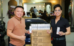 Danh ca Ngọc Sơn tặng 1000 chai nano bạc ITAMER