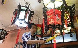 Về làng đưa đèn lồng cố đô xuất ngoại