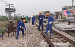 Đường sắt kiến nghị khẩn Thủ tướng vì tranh luận vốn bảo trì