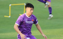 Bùi Tiến Dũng trở lại trong trận đấu giữa Việt Nam với Úc