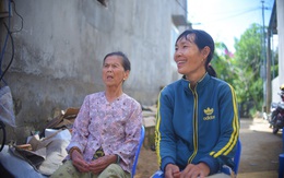 Bà con lối xóm chung tay, dựng nhà mới cho người dân mất nhà đón Tết