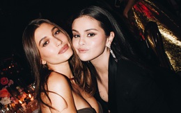 Hailey Bieber bất ngờ chụp chung với Selena Gomez thân như chị em gái