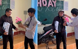 Thầy giáo '3 phần hoang mang 7 phần bất lực' khi nhận quà sinh nhật của trò