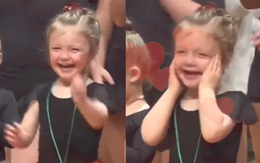 Lụi tim với khoảnh khắc bé gái thấy ba mẹ ở trên khán đài