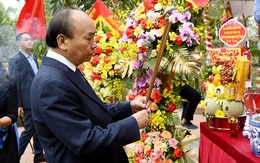 Chủ tịch nước dâng hương tưởng niệm nữ sĩ Hồ Xuân Hương