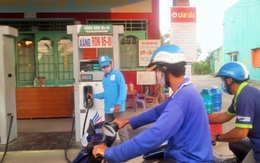 Ép khách hàng chịu thiệt