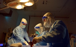 Hậu quả lớn từ việc mua 'dao mổ giá rẻ'