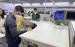 Nhiều ngành nghề hồi phục nhưng doanh thu các doanh nghiệp lớn vẫn sụt giảm