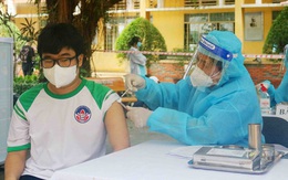 Công chức nghỉ việc hàng loạt: Thầy thuốc và thầy giáo cứ phải 'an bần lạc đạo'?