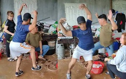 3 thanh niên lầy lội nhảy vũ điệu đười ươi