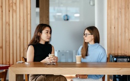 Làm thế nào để khiến người khác cảm thấy thoải mái khi giúp đỡ bạn?