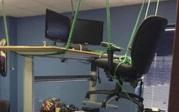 Ảnh vui 17-11: 'Tôi muốn ngồi ở vị trí không ai ngồi được'