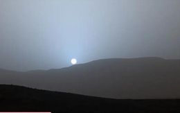 Tại sao hoàng hôn trên sao Hỏa có màu xanh chứ không phải màu đỏ?