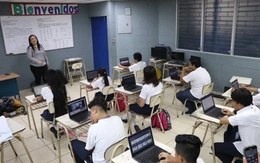 El Salvador cung cấp miễn phí internet vệ tinh cho trường học