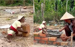 Chú khỉ chăm chỉ làm phụ hồ cho sen