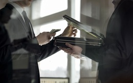 Rửa tiền, án phạt và rủi ro màu xám