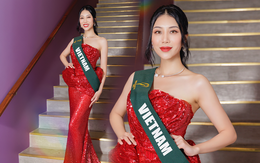 Hoa hậu Lan Anh ghi điểm nhờ hành động tinh tế với đối thủ