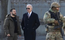 Tổng thống Biden chuẩn bị chuyến thăm Kiev như thế nào?