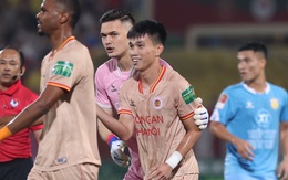 Video: Pha lập công của hai tuyển thủ U22 trong màu áo CAHN