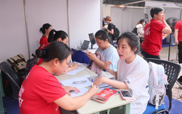 Sinh viên năm nhất tự tin dự ngày hội tuyển dụng