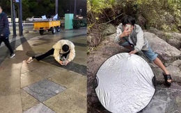 Sinh viên được du khách thuê để chụp hình 'sống ảo'