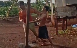 Người đàn ông bị đối thủ tát 'nổ đom đóm' khi tỉ thí võ công