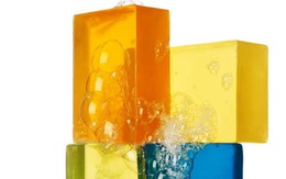 Khoa học biến nhựa không thể tái chế thành xà phòng