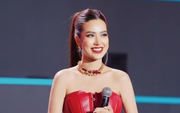 Ứng viên đắt giá Én vàng 2023 lý giải ăn mặc gợi cảm khi làm MC