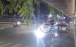 2 ô tô tông nhau vỡ đầu giữa ngã tư nhưng không ai bắt đền