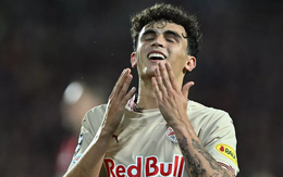 Tài năng trẻ Liverpool bị phạt gần 13 triệu đồng vì đi tập muộn